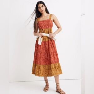 Madewell Button-Back Tiered Midi Dress in
Colorblock Calico. Size 6